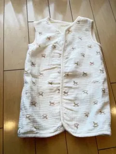 【美品】アプレレクール　ベビースリーパー クリーム色 50-70cm