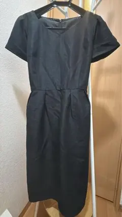 【フォーマルワンピース】ブラック 膝丈・半袖