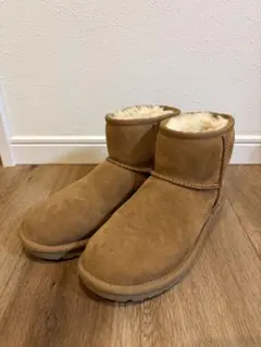 UGG ムートンブーツ Classic Mini Regenerate
