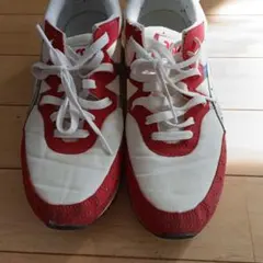 ASICSスニーカー 赤/白