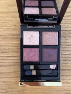 TOM FORD アイカラー クォード 4A ハネムーン　アイシャドウのサムネイル
