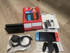 Nintendo Switch (有機ELモデル) 付属品完備ソフトケース付き