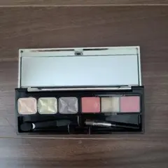 コフレドール　パーティメイクアップコレクション02