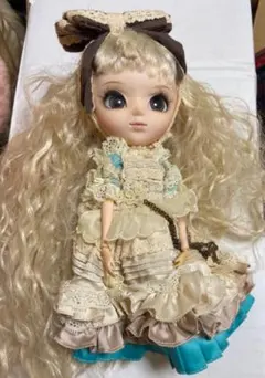 Item thumbnail for item 9bd15f0e-75a8-454b-8b63-ca3addc5b1b2