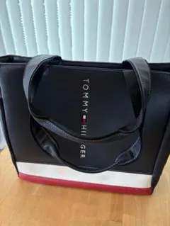 未使用⭐︎TOMMY HILFIGER トートバッグ ブラックのサムネイル