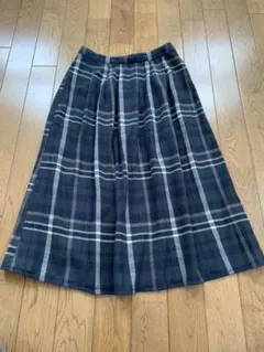 チェックスカート