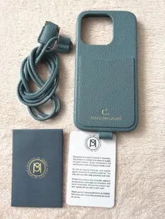 早い者勝ち　MAISON de SABRE レザー iPhone15pro用のサムネイル