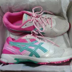 ASICS LAZERBEAM キッズスニーカーのサムネイル