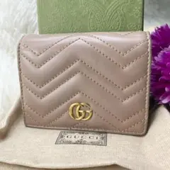 美品 現行✨グッチ 折り財布 マーモント キルティング レザー ベージュ