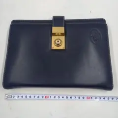 ネイビー レザー クラッチバッグ ゴールド金具