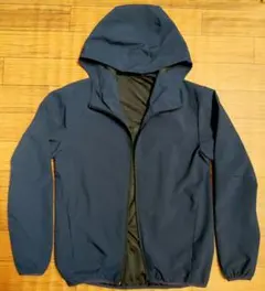 GU ネイビー フード付きナイロンジャケット　ウィンドブレーカー　XS