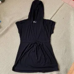 coenフード付きTシャツ