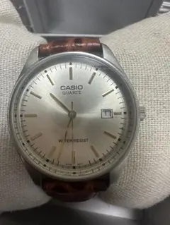 CASIO クォーツ 腕時計 シルバー レザー