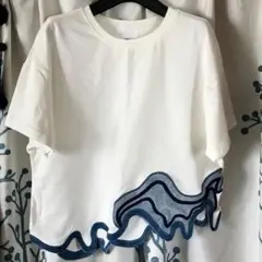 ◆中古古着◆ 波型切り替えデザイン 半袖Tシャツ ホワイトのサムネイル
