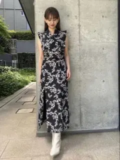 SNIDEL Sustainableバリエプリントナローワンピース