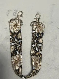 スマホストラップ 花柄 ハンドメイド！