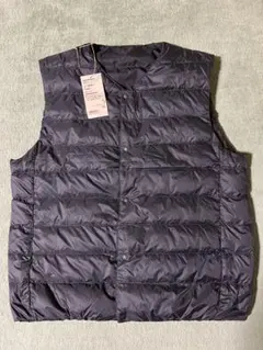 無印良品　ダウンベスト　未使用品　黒 軽量ダウン ノーカラーベスト XL
