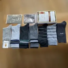 グレー系ソックス7足、ハンカチ２枚　フェイスタオル１枚