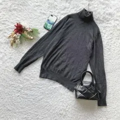 ✨在庫限り✨ タートルネックニット セーター 長袖 ウール100% M シンプル