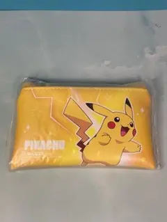 ポケットモンスターフラットミニポーチ ピカチュウ新品未使用⭐️