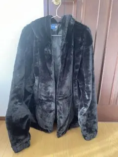 美品　ディズニーリゾート　ボアジャケット Lサイズ ブラック