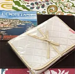 L'OCCITANE  トラベルポーチ  新品未使用