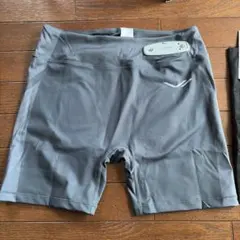 シックスパッド HipFit グレーLLサイズ未使用品のサムネイル