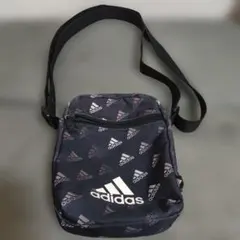 adidas 総柄 ショルダーバッグ ブラック
