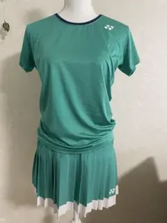 YONEX テニスバドミントンウェア 美品　上下セット グリーン(断捨離価格)