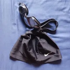 Nike 水泳キャップとゴーグルセット