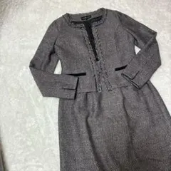 美品 INDIVI グレー セットアップ ノーカラー レディース ラメ