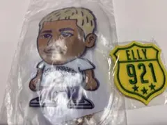 3JSB ELLY キーホルダーとバッチ