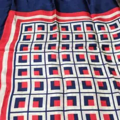 幾何学模様 大判スカーフ ネイビー 赤