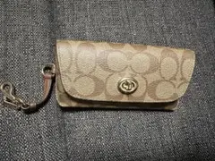 【新品未使用】COACH ロゴ入りメガネケース ベージュ