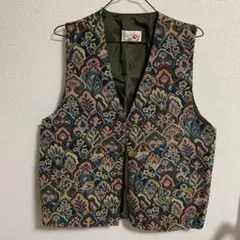 ヴィンテージ　ベスト　刺繍デザイン　ペイズリー柄　古着
