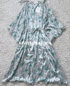 タグ付き　AEWEN MATOPH ジオメトリックプリントワンピース　グリーンのサムネイル