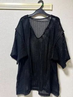 黒 メッシュ編み Vネック 半袖 トップスのサムネイル