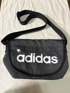 アディダス adidas ショルダーバッグ ダークグレーのサムネイル