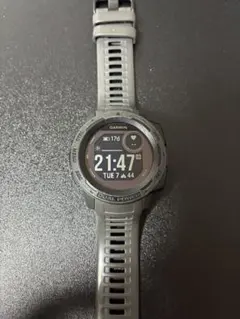 Garmin Instinct Dual Power 本体、充電ケーブルのみのサムネイル