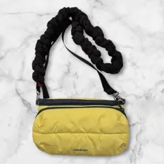 topologie ボトル サコッシュミディアムイエロー美品 - メルカリ
