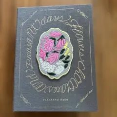 本型刺繍小物入れ