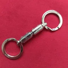 GUCCI シルバー メタル キーホルダー