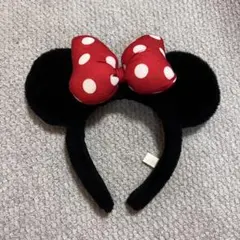 ミニーマウス カチューシャ 赤い水玉リボン