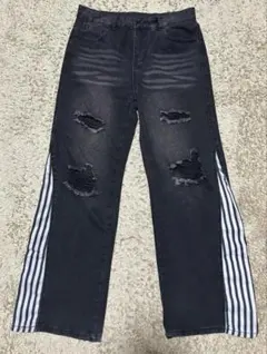 ブラックワイドレッグデニム