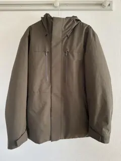 UNIQLO ハイブリッドダウンパーカー　カーキ　M