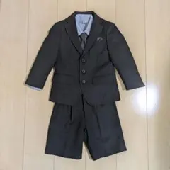 美品　フォーマルスーツ 4点セット　ブラック　100A