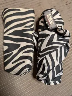 〈専用〉totes 折りたたみ日傘 ゼブラ柄のサムネイル