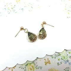 No.645☆雫×フラワー（ブラウングレー） ピアス イヤリング マスクチャーム