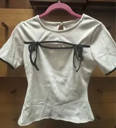 INGNI フロント開きリボン配色リブトップス オフホワイトのサムネイル