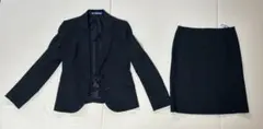 ブラックスカートスーツ